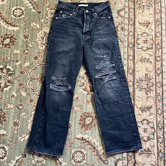 Never worn black ripped jean Levi’s - Picture 2 of 3